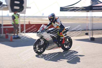 media/Nov-03-2025-Lets Ride (Mon) [[4d74c1c4d3]]/B Group/Grid/